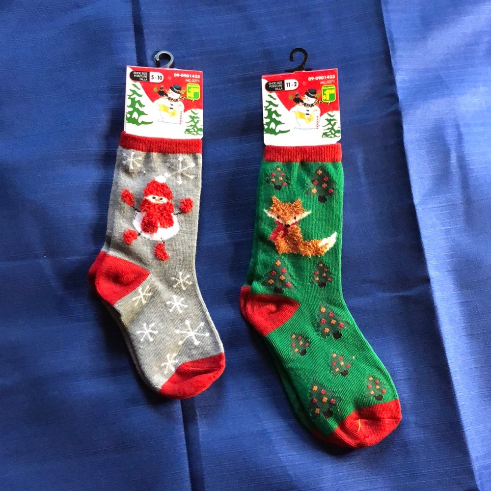 FREE✨ with purchase | Children’s Christmas/Winter Socks | sizes 11-2 & 5-10
